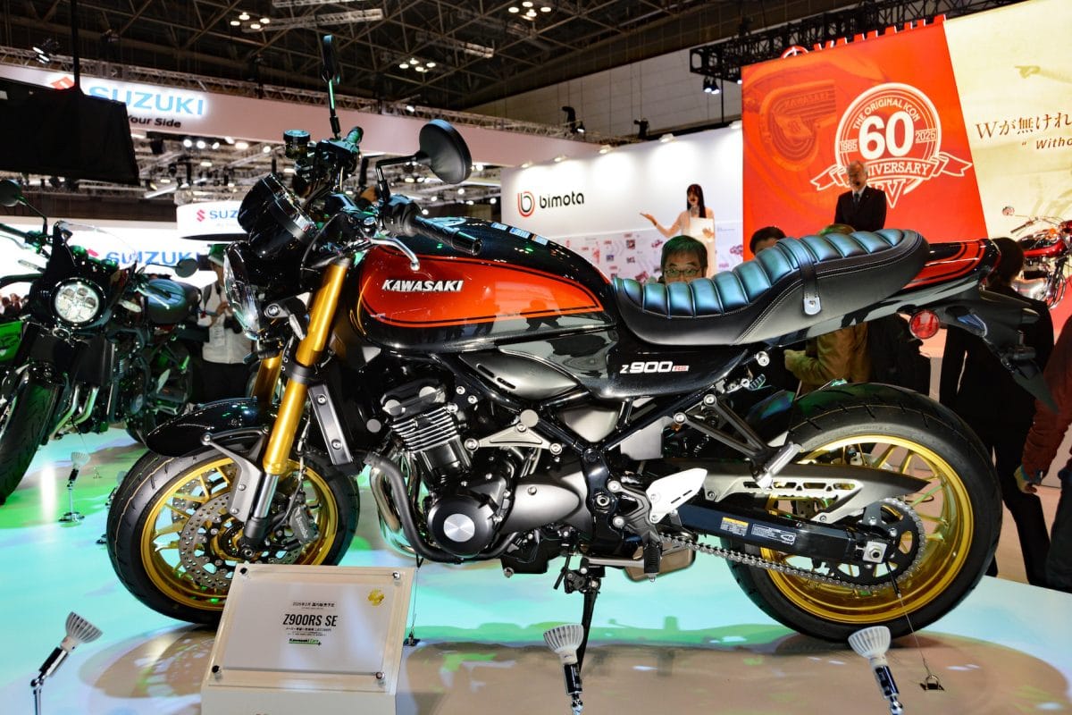 国産二輪の本気を体感】進化したカワサキ「Z900RS」とスズキの新型