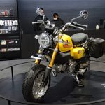 カスタムパーツの組み合わせで自分だけの一台を作ることができるモンキーも展示