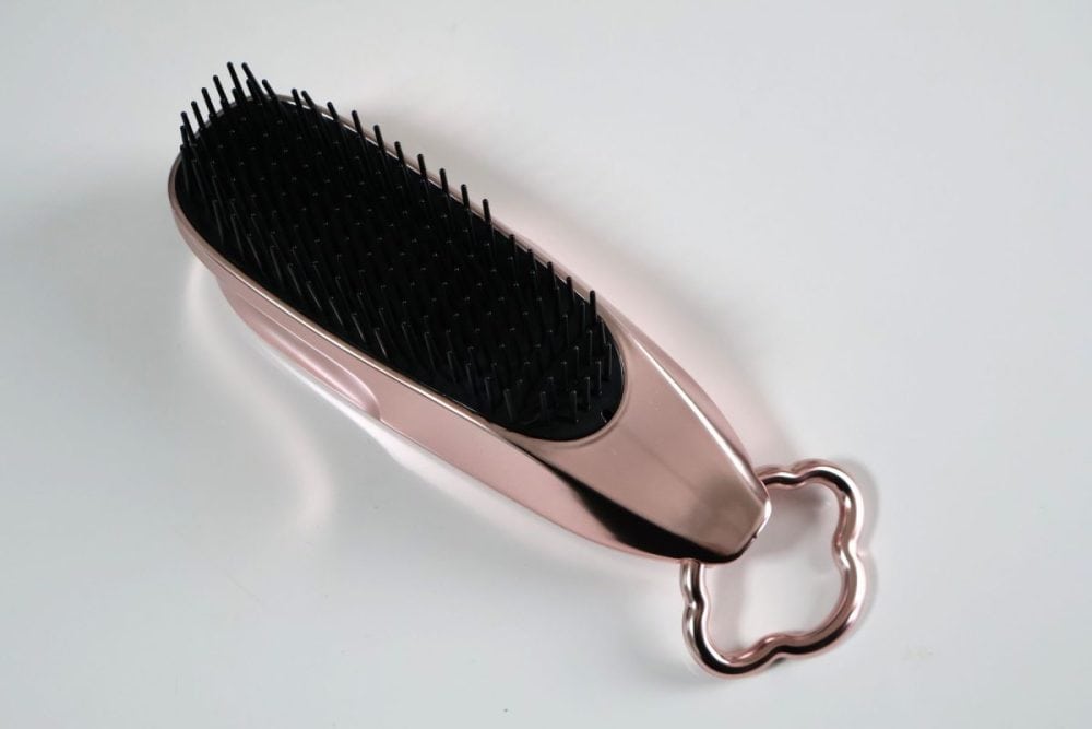 mion　シャンプーブラシ