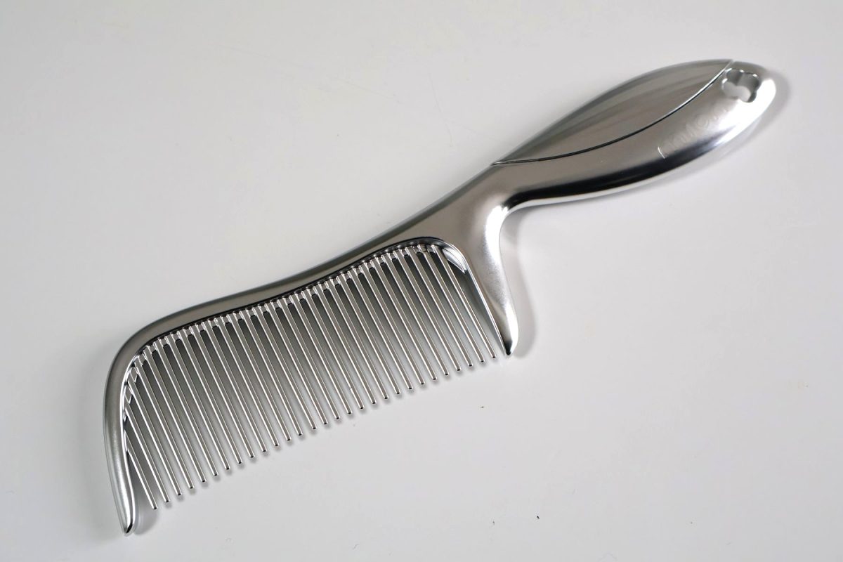 mion　コーミングブラシ