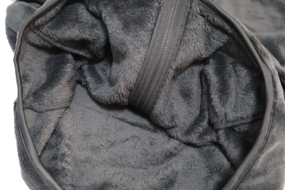 裏地は少し長めの毛足