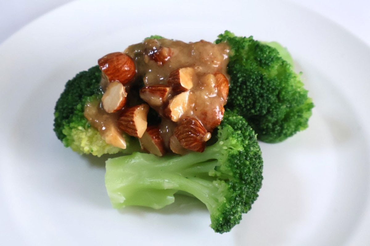 贅沢なサラダが完成します