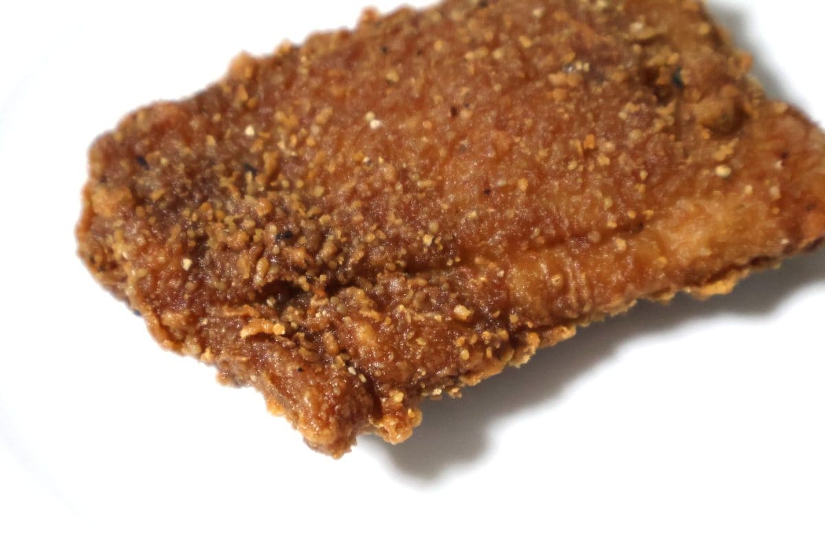 ファミチキ(黒トリュフ味)