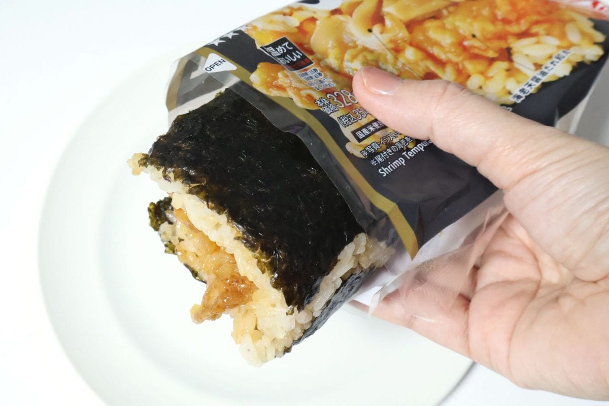 袋から出汁ながら食べるのがおすすめ