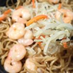 本格的な香りが嬉しい海老上海風焼そば