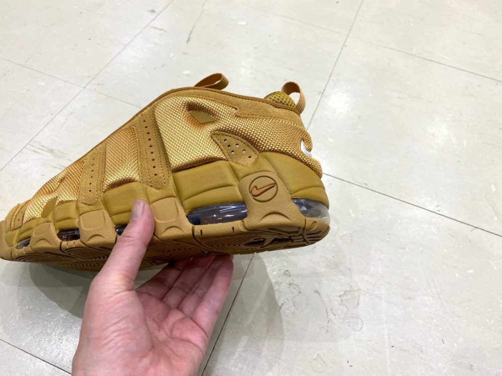 NIKE AIR MORE UPTEMPO LOW