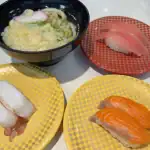 第3位 【物価高の救世主現る】ラーメン・うどんが“衝撃の90円”!? 魚べいの家計応援キャンペーンが激アツ!「最強のワンコインランチセット」を組んでみた