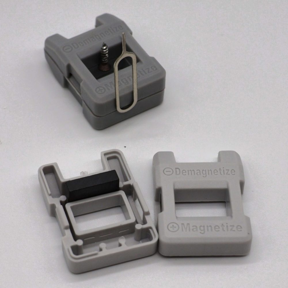 「115-in-1 精密ドライバーセット」下はHaulの87円のモノ、上は以前買った680円のモノ。磁石が不足している？