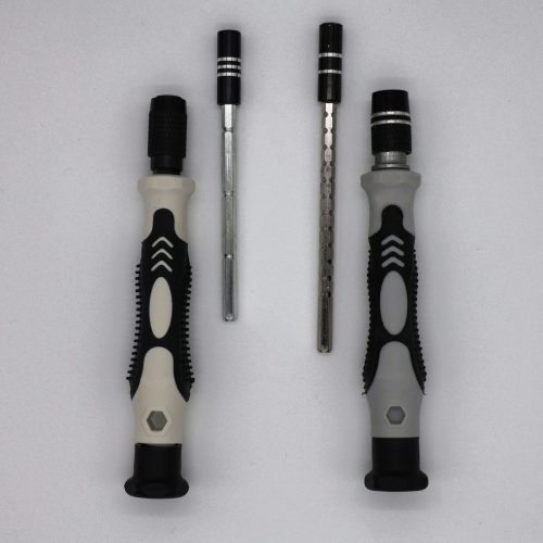 「115-in-1 精密ドライバーセット」
左はHaulの87円のモノ、右は以前買った680円のモノ