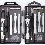 「115-in-1 精密ドライバーセット」左はHaulの87円のモノ、右は以前買った680円のモノ。めちゃめちゃ似ている…