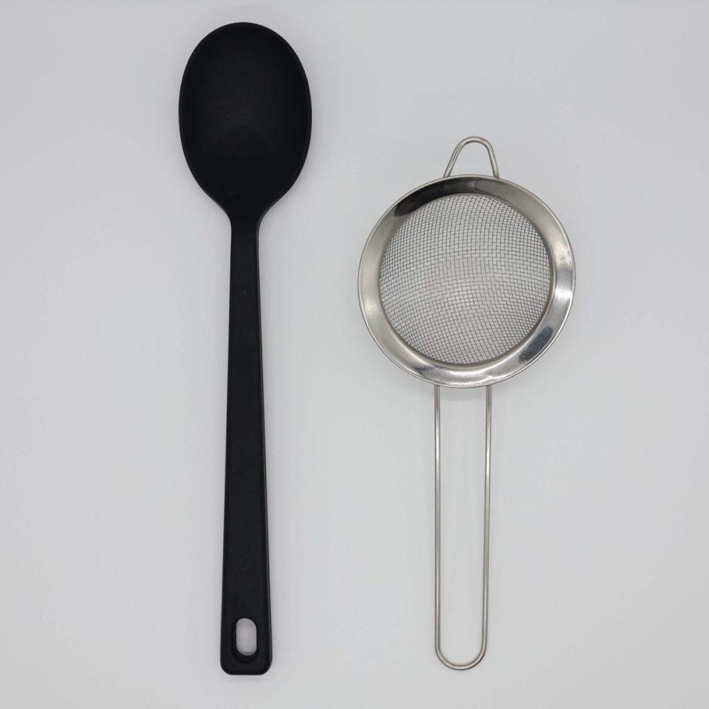 「ハンドル付き極細ワイヤーストレーナー 3点セット（87円）」　接合部も意外としっかり