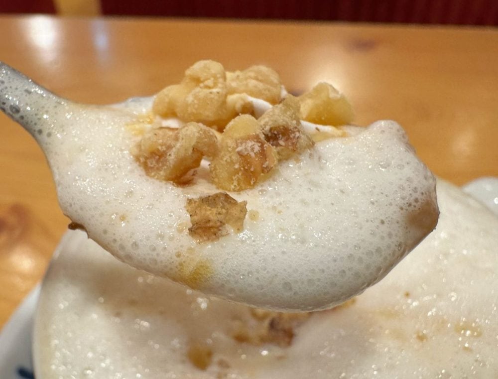 濃厚な甘さゆえ、ドリンクというよりもはやデザートの領域