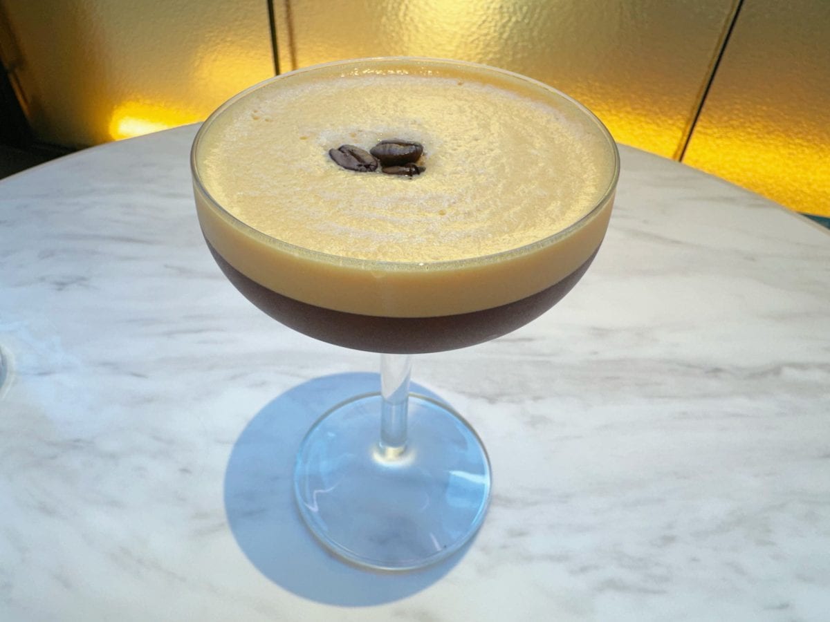 PRONTOオリジナルの「WORLD ESPRESSO MARTINI」で乾杯!