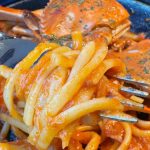 まろやかなクリームがトマトの程よい酸味と調和し、モチモチとした食感のパスタによく絡む逸品