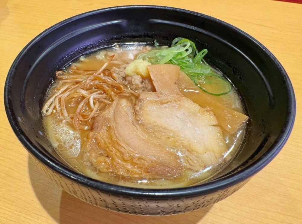 札幌の名店&ldquo;すみれ&rdquo;監修「札幌濃厚みそラーメン」