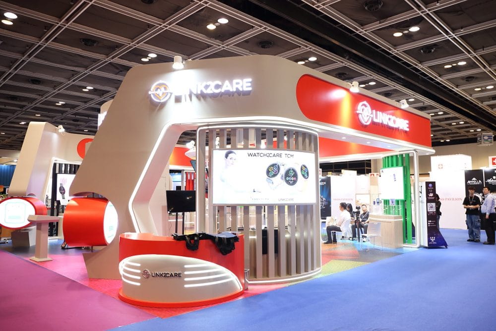 異彩を放っていたのが香港の時計メーカー、デイトン社が手掛ける「Link2Care(リンクトゥケア)」