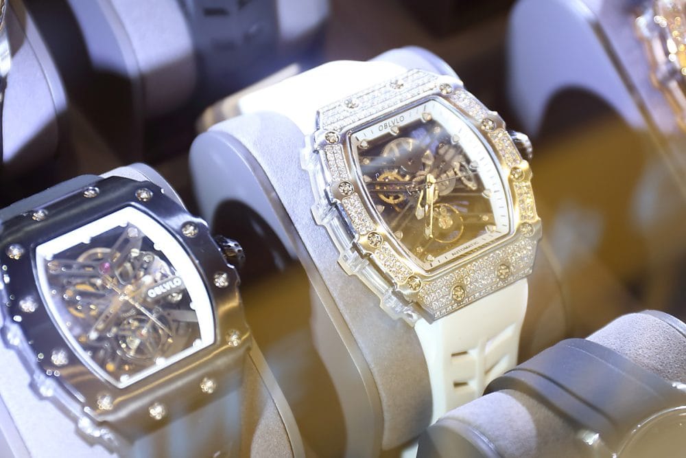 完成時計をOEMしているメーカーも