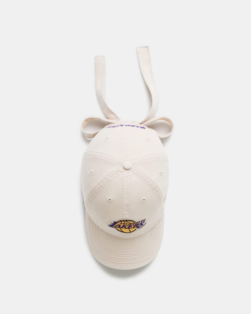 マッドハッピー「Lakers Bowtie 47 Clean Up」￥14,300