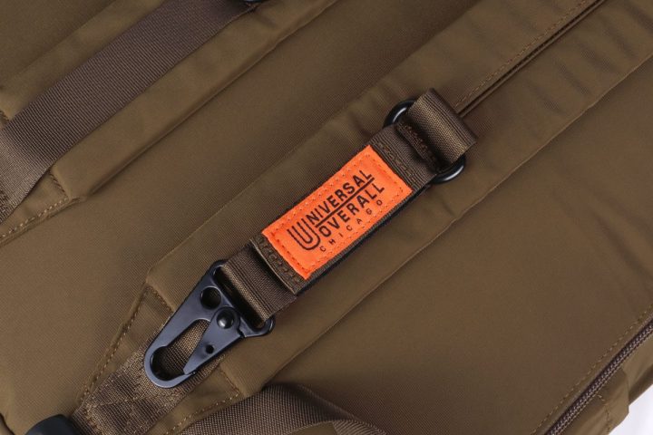 【大人が買うべきバックパック】ワークブランド発、収納力とミニマムさを両立した“ユニバーサルオーバーオール”の新作をスタイリストが徹底解説