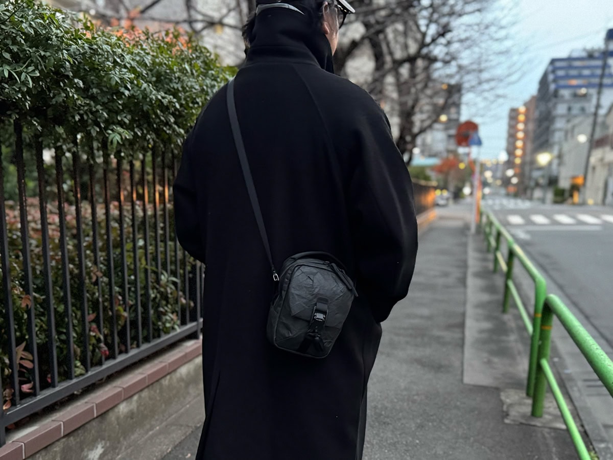 oira ショルダーバッグ　ポーカーズ着用 oira ショルダーバッグポーカーズ着用