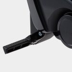 足をしっかりと置くことができるフットレスト