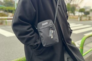 【冬にちょうどいい付録バッグ】『smart』2月号のコールマン「2層ショルダー」はコートの下で邪魔にならない薄さが最高だった