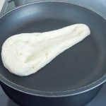 調理方法はレンチンまたはオーブントースターで温めると書いてありましたが、フライパンでもOK！