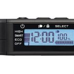 時刻、消費カロリー、バッテリー残量等が見やすくもハンドルにフィットしたデザインのスマートクロックスイッチ