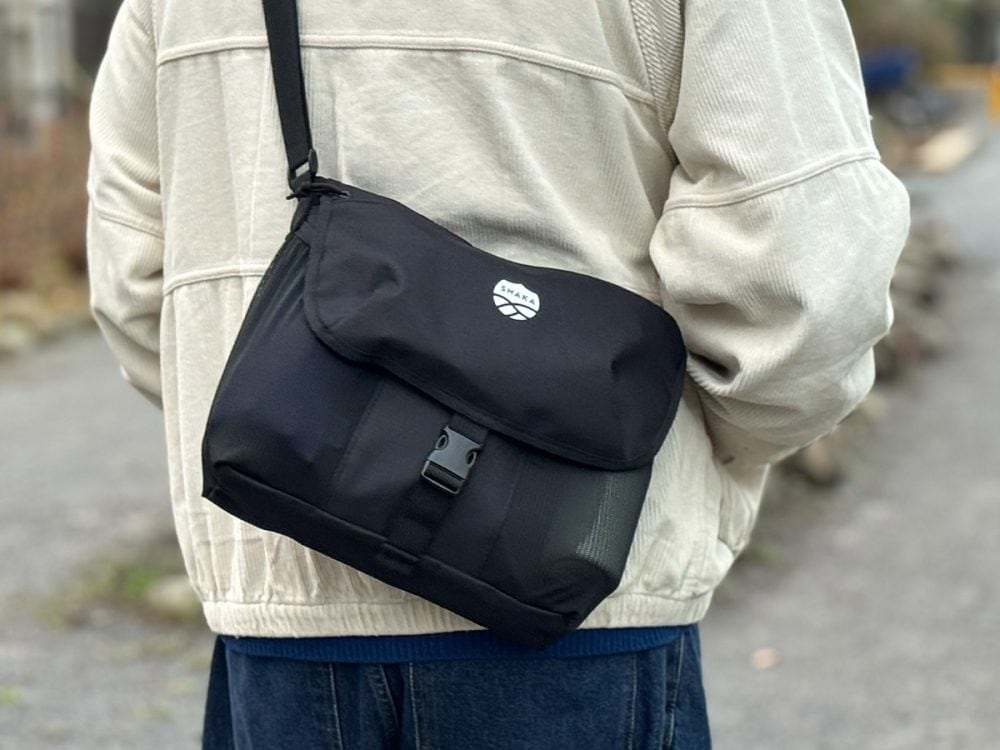 シャカ 「8ポケット付き！メッセンジャーバッグ」 サイズ（約）高さ24.5×幅35×マチ8cm　ショルダーストラップの長さ124cm［最長］