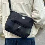 シャカ 「8ポケット付き！メッセンジャーバッグ」 サイズ（約）高さ24.5×幅35×マチ8cm　ショルダーストラップの長さ124cm［最長］