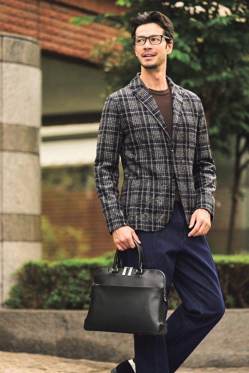 ビジネス以外の幅広いスタイルにも