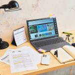 モノが多いデスク