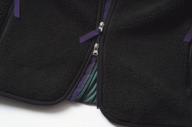 裾がカーブしたデザインがかわいい