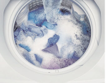 泡化した洗剤が浸透