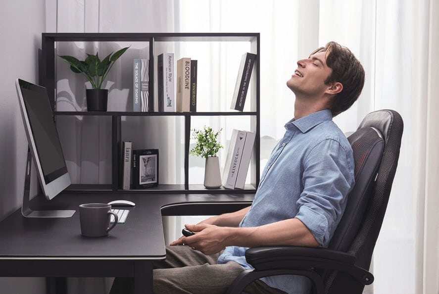 シートとマッサージガンのいいとこ取り！デスクワーク中も活躍中