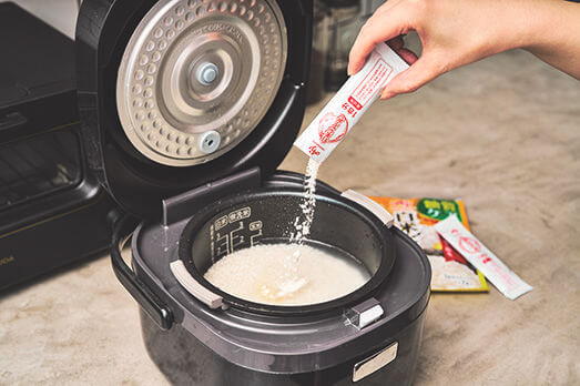 糖質ケア部門 大賞 味の素 白米どうぞ　「炊飯時に混ぜるだけ」