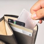 ミニサイズながらカード収納も充実