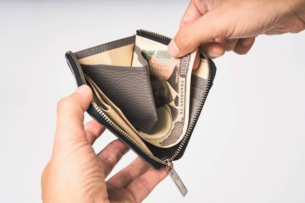 キャッシュレス社会の浸透でミニ財布が普及する中、使い勝手が購買判断のカギに