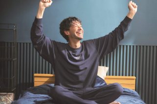 【ヒットモノ大賞2025】着るだけで疲労回復!?「累計200万枚のバカ売れ」BAKUNEほか、2025年を制した「最強の癒やし服」を解説