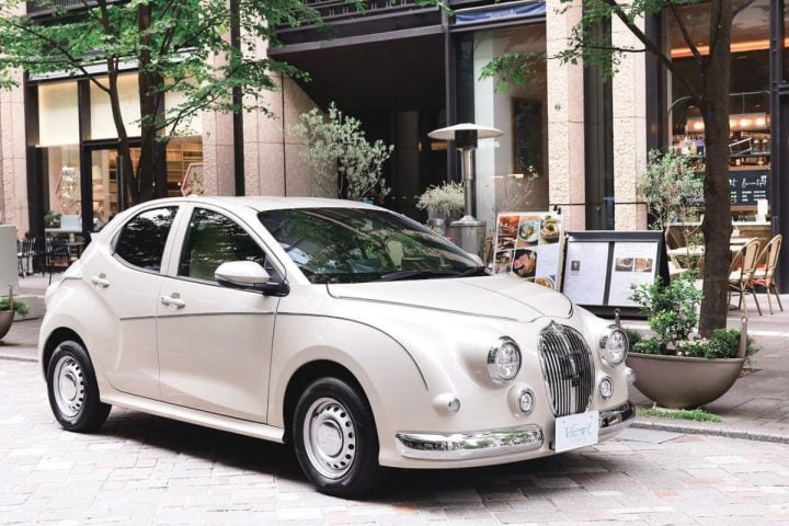 【見た目は昭和、中身は最新】丸目とクラシック造形が最高すぎる。今あえて乗りたい「レトロ顔」な国産車5選