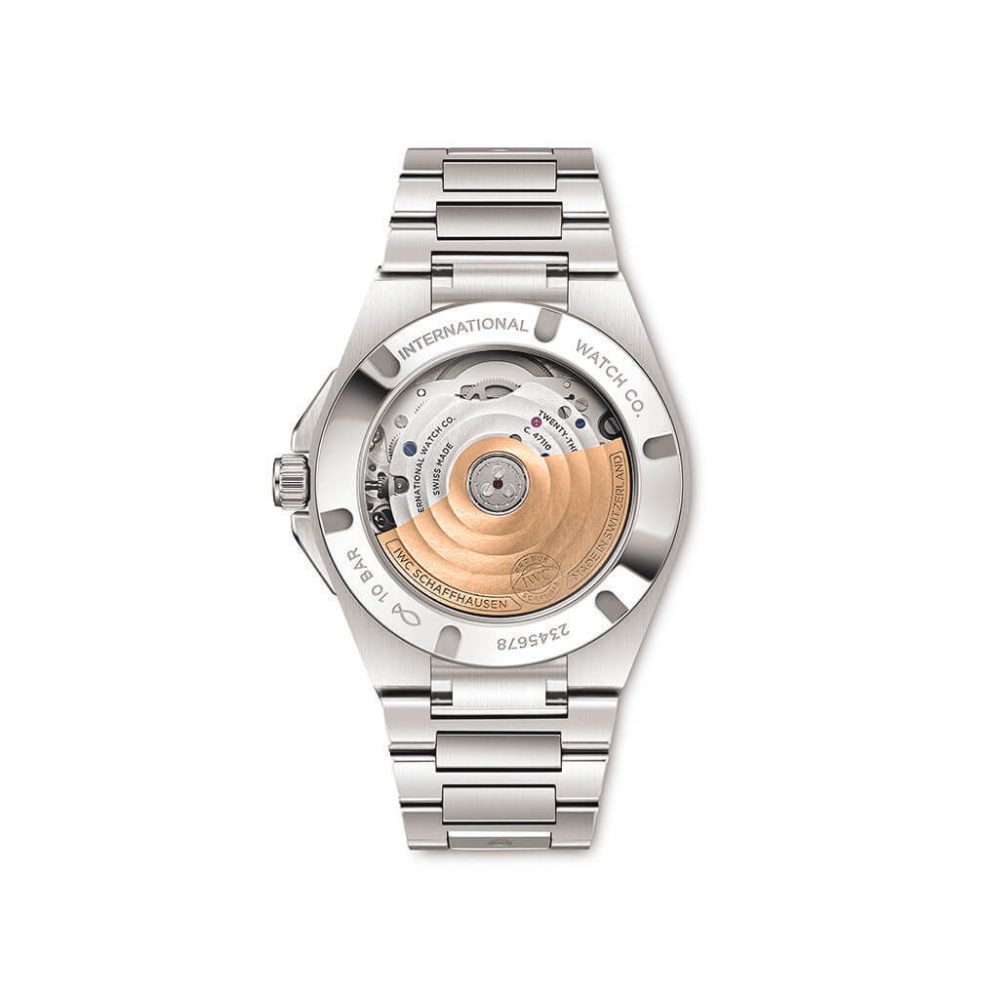 ムーブメントが見えるシースルー裏蓋