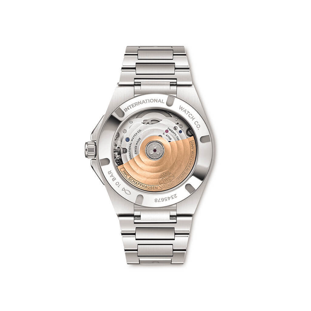 ムーブメントが見えるシースルー裏蓋