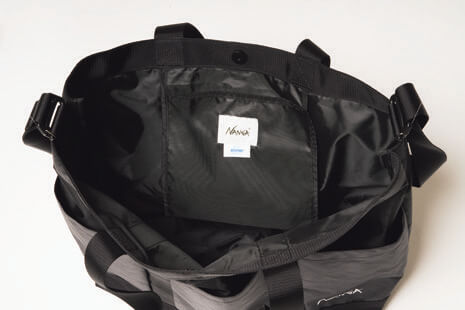 開口部は便利なマグネット留め