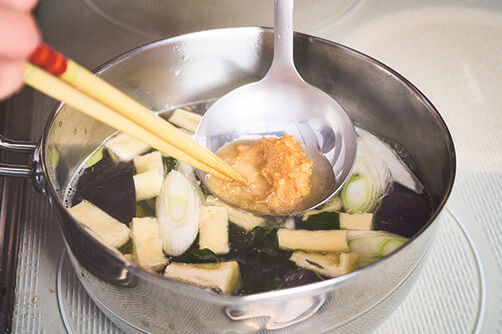 【食事で快眠部門 大賞】マルコメ
プラス糀 生みそ糀美人　「具材を替えて毎日味噌汁に」