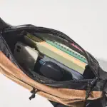 第3位 【コールマン125周年限定】爆売れバッグ「ウォーカーシリーズ」からオールドロゴ仕様が登場!大人気バナナショルダーなど新作3選を徹底解説