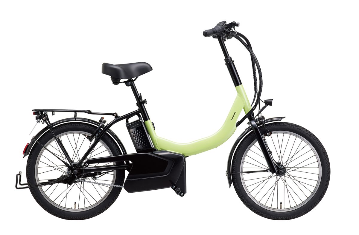 シャインライトグリーン/ナチュラルブラックカラー