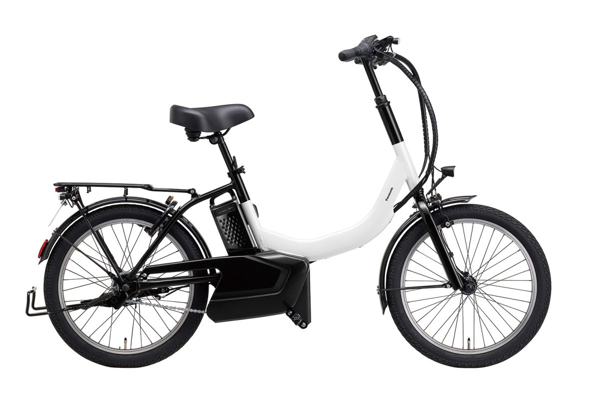 パールジェムホワイト/ナチュラルブラックカラー