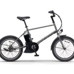 クールな印象のメルティグラファイトカラー