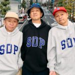 【Gap×スチャダラパー】限定コラボ第2弾はフロントに「SDP」を配したフーディーとロンT!