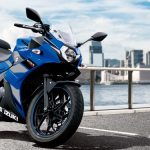 ニューカラーで新年に登場するスズキの軽二輪スーパースポーツ「GSX250R」